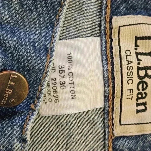 LL BEAN CLASSIC FIT Jeans Size 35×30 EUC - Picture 5 of 7